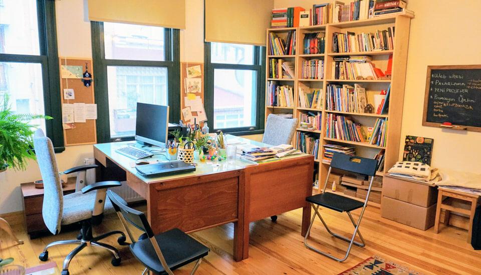 Kamara Altunizade Office